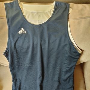 Reversible basketball jersey